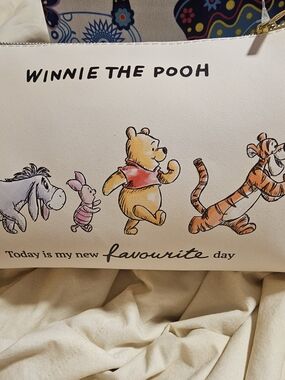 Mad Beauty Winnie the Pooh Cosmetic Bag, Clear PU with Gold Zip